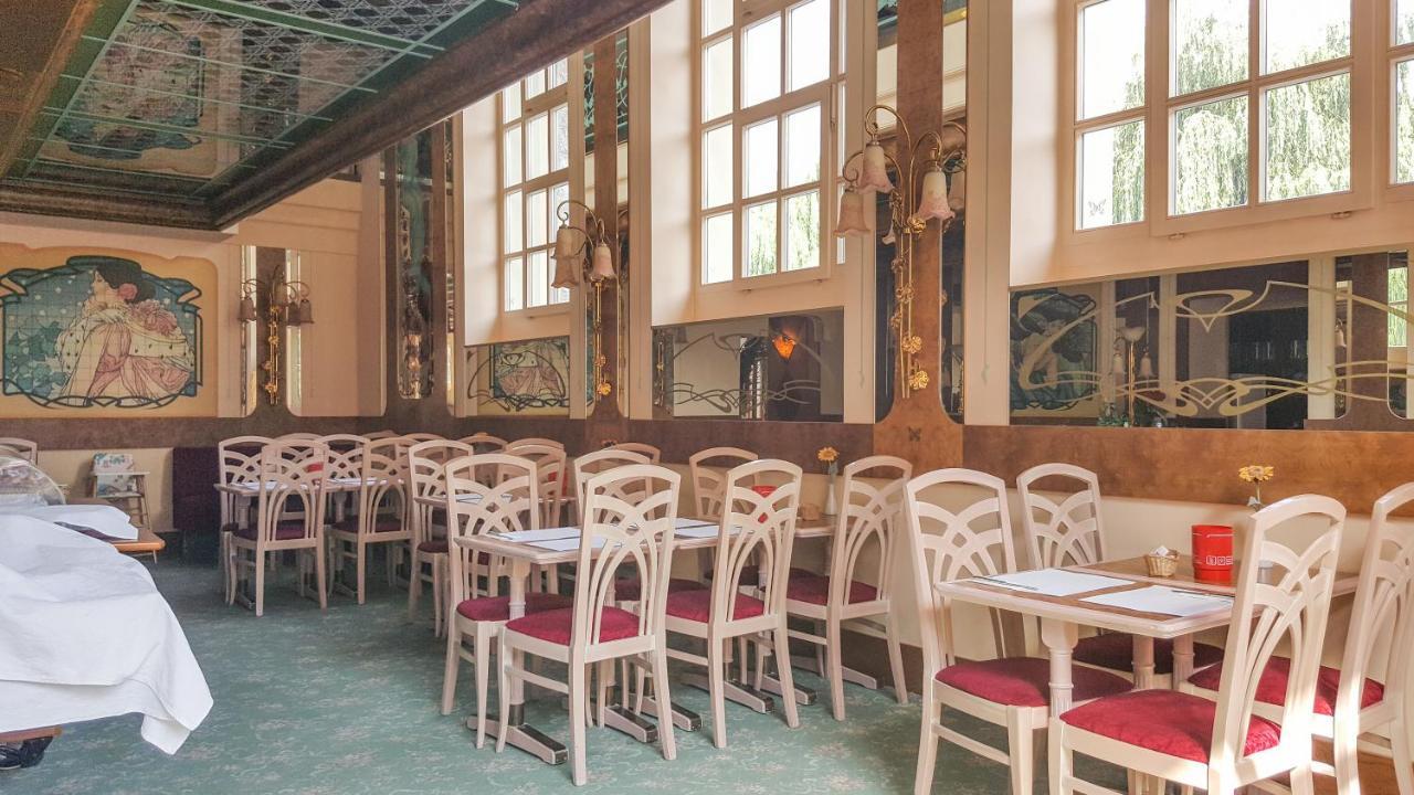 Hotel Les Berges Chippis Экстерьер фото