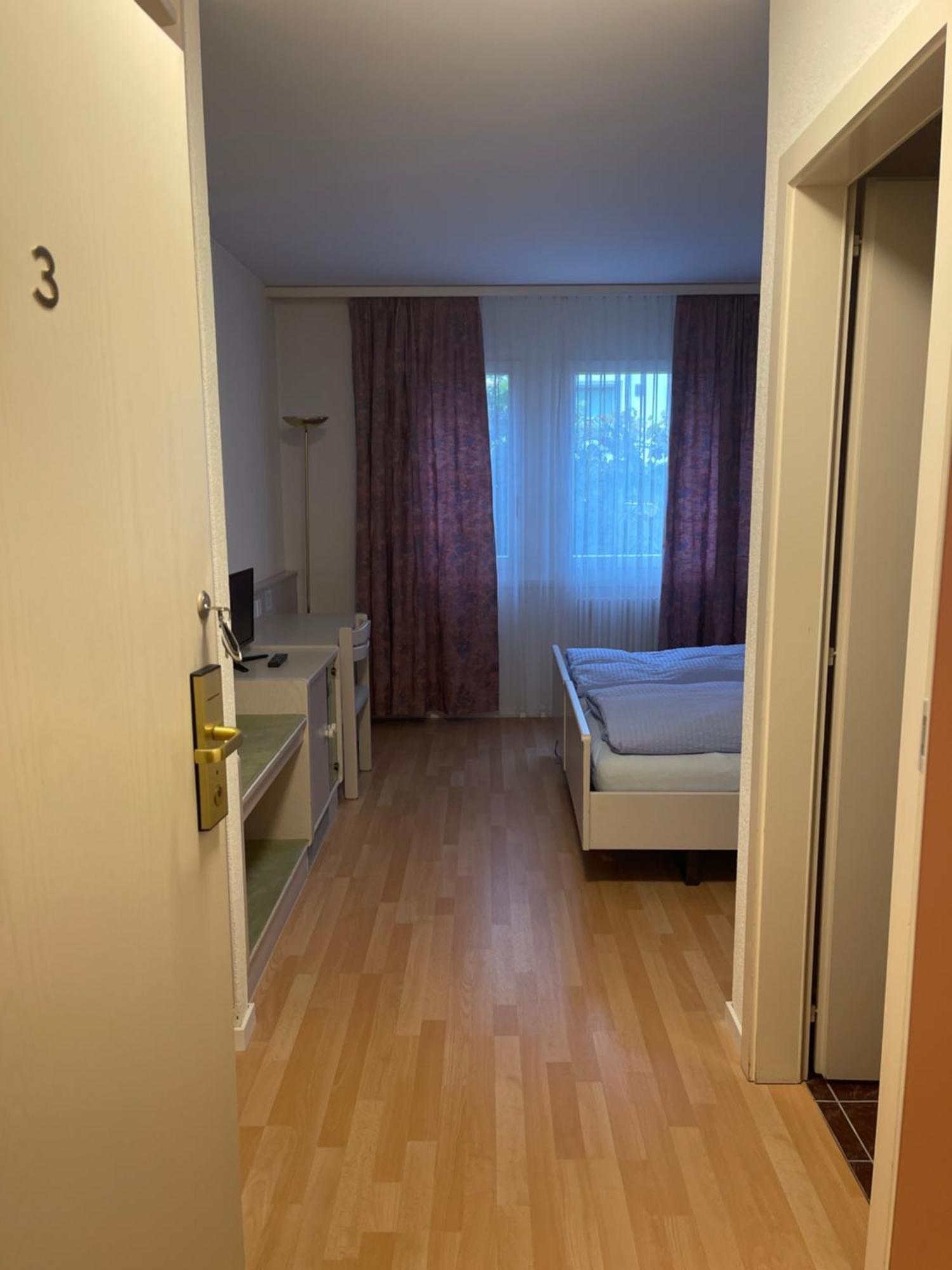 Hotel Les Berges Chippis Экстерьер фото