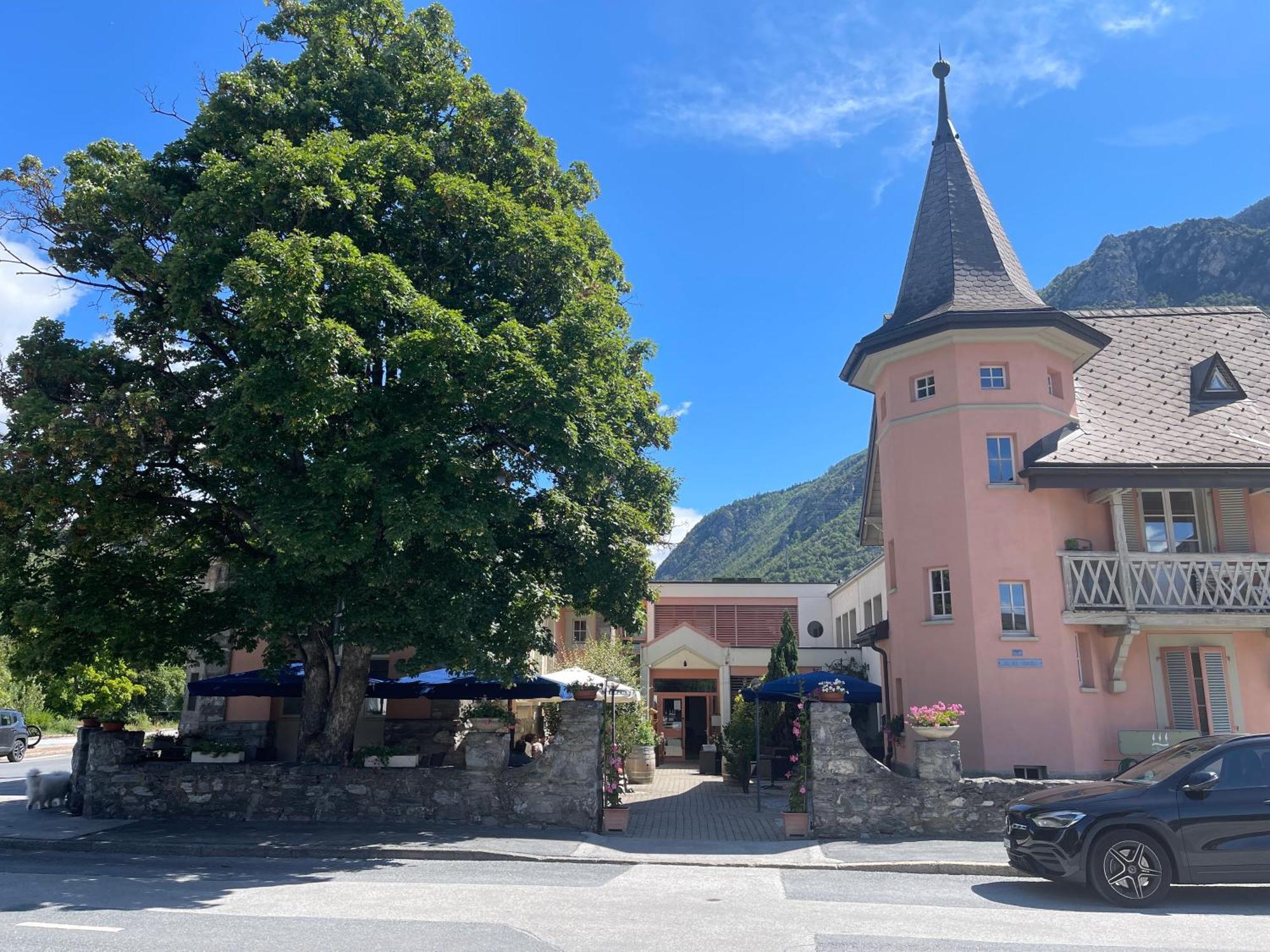 Hotel Les Berges Chippis Экстерьер фото